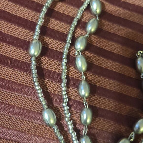 3 Strand Light Weight Silver Toned Beaded Necklace - Picture 3 of 3